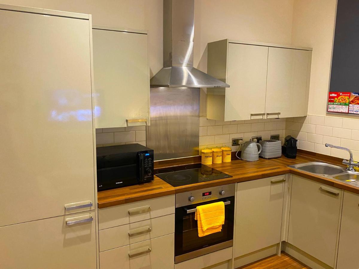 Deluxe High Street Apartment Canterbury Ngoại thất bức ảnh